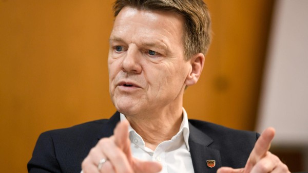 Dritte Amtsperiode für Voerdes Bürgermeister Haarmann: „Zeiten werden rauer“