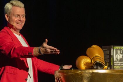 „Hitler oder Höcke?“: So war der erste Auftritt von Guido Cantz in Dinslaken