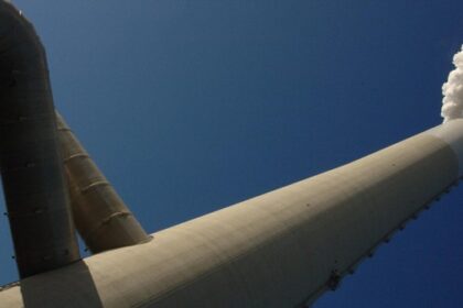 Kraftwerk Voerde: 20 Jahre war der Kamin eine Landmarke – nun wird er gesprengt