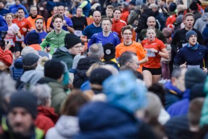 Mega-Spektakel am Silvestertag: Sylvesterlauf in Pfalzdorf und Parookaville haben etwas gemeinsam