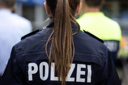 Mehrere Autos in Dinslaken beschädigt: Polizei nimmt Mann (50) vorläufig fest