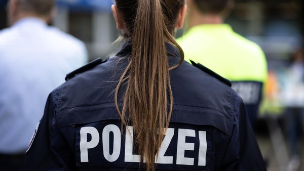 Mehrere Autos in Dinslaken beschädigt: Polizei nimmt Mann (50) vorläufig fest