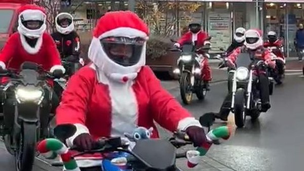 Motorrad-Nikoläuse erwärmen die Herzen der Menschen in Dinslaken, Voerde, Wesel
