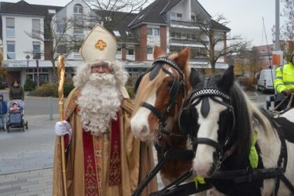 Nikolaus in Voerde: Wann der Heilige mit der Kutsche in der Stadt unterwegs ist