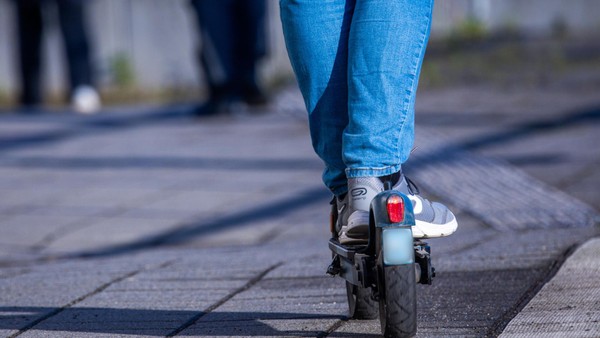 Polizei kontrolliert im Kreis Wesel Fahrräder und E-Scooter: 170 Mängel