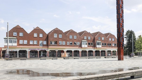 Rathausplatz Voerde: Null Schatten im Sommer bleibt ein Problem – der Grund