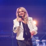 Rockstar mit rauchiger Stimme rockt im Juli das Dinslakener Burgtheater