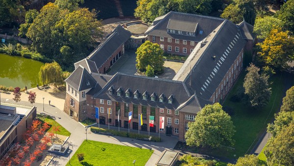 Stadtverwaltung Dinslaken macht Weihnachtspause: Welche Bereiche betroffen sind