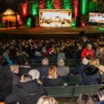 Über 60 tolle Fotos vom Weihnachtssingen im Dinslakener Burgtheater