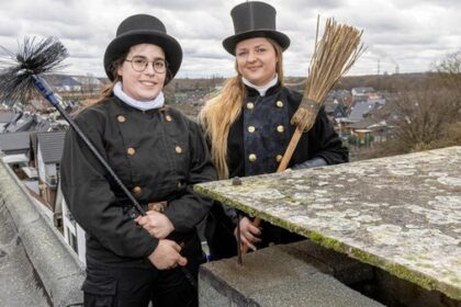 Warum diese Schornsteinfegerinnen den Menschen wirklich Glück bringen