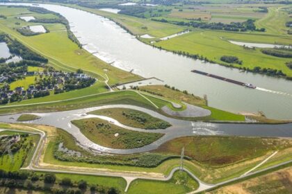 Zwei Wildfischer auf frischer Tat an der Emscher-Mündung ertappt