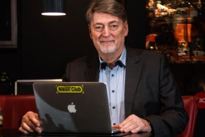 „Eine Ära“ endet: Foto Wolff in Dinslaken schließt – Inhaber nennt die Gründe