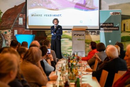 Ministerin Ina Scharrenbach sprach in Hünxe: „Hier wurde viel richtig gemacht“