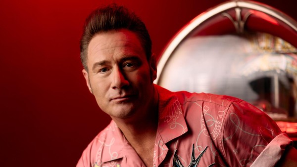 Popsänger Sasha alias Dick Brave: Zusatztermin im Dinslakener Burgtheater