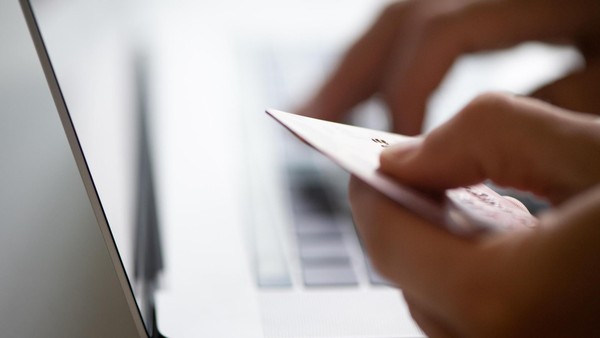 Shoppen auf Social Media: Auf diese Fallstricke sollten Verbraucher achten