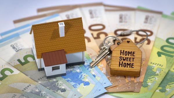 Skurriler Bauantrag in Hünxe: Grenzübertritt geplant – so reagiert die Politik