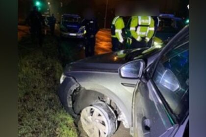 SUV-Fahrer (28) liefert sich wilde Verfolgungsjagd mit der Polizei