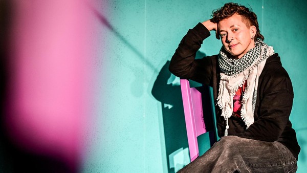 Theaterstück „Müsli vor dem offenen Kühlschrank“ thematisiert queere Themen