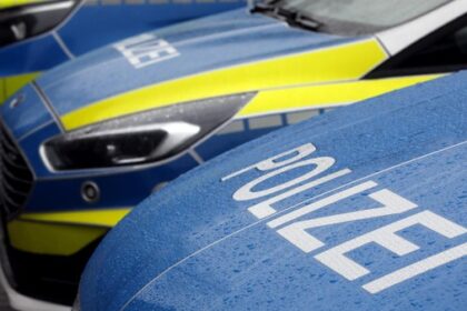 Voerde: Einbrecher öffneten Haustür gewaltsam – Polizei sucht Zeugen