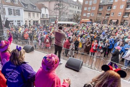 Altweiberparty auf dem Altmarkt in Dinslaken: Das ist zu beachten