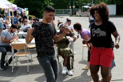 Anträge können gestellt werden: Kreis Wesel fördert ehrenamtliche Integrationsarbeit mit Geld