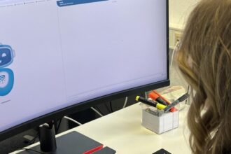 Digitales Angebot für Bürger der Stadt Voerde: So hilft der Chatbot „Voerdi“ weiter