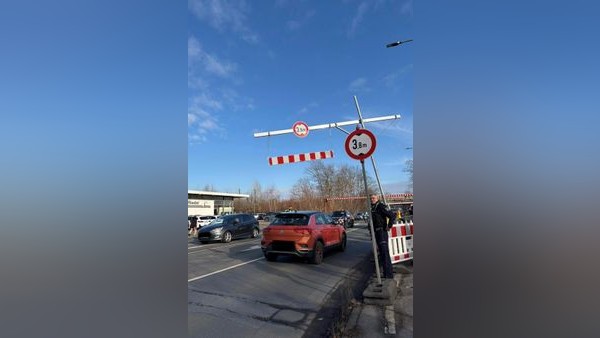 Dinslaken: B8 ist gesperrt - so lange dauert es diesmal