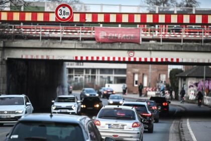 Dinslaken: Brückenbaustelle an der B8 – das sagt die Bahn zum Stand der Arbeiten