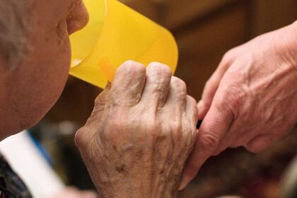 Einladung an Minister Laumann: „Gefährliche Schieflage“ – Dinslakener Pflegedienst schlägt Alarm