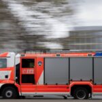 Feuerwehreinsatz in Dinslaken: Müllwagen brennt auf Betriebsgelände