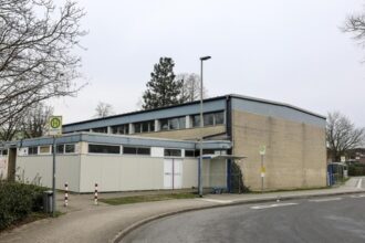 Flüchtlingsunterbringung in Voerde: Was passiert mit Turnhalle? Stadt weicht aus