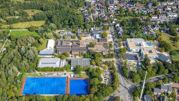 Gesamtschule Dinslaken: Erste Oberstufe - „mit Sternchen“ und seltenem Fach