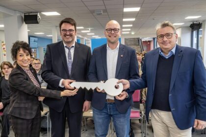 Hiesfelder Gymnasium offiziell eingeweiht: „Etwas Besonderes für den Stadtteil“