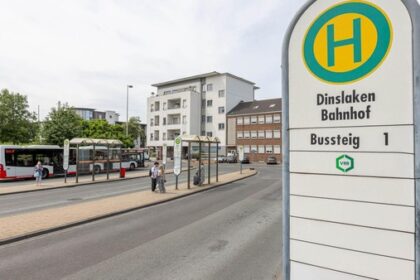 „Katastrophe“, „ein Witz“: Bürger verärgert über Nahverkehr in Dinslaken