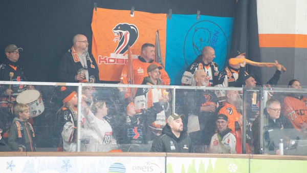 Kobras-Fans zur Eissporthallen-Diskussion in Dinslaken: „Das wäre katastrophal“