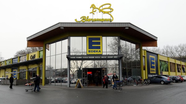 Plötzliche Parkbeschränkung bei Dinslakener Edeka – das droht bei Überschreitung