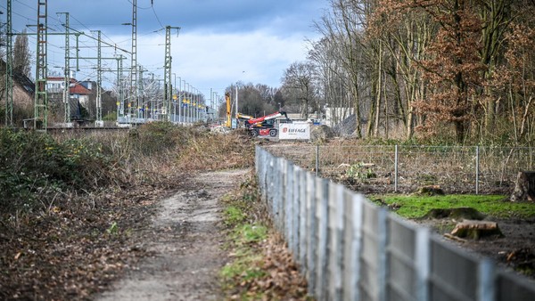 Radschnellweg entlang der Bahntrasse: Das schlägt der ADFC Dinslaken-Voerde vor