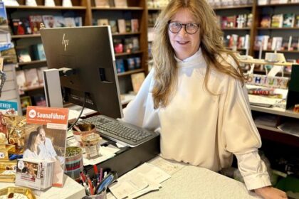 Rätsel zwischen Büchern: „Lesezeit“ in Voerde bietet neuen Escape-Room