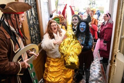 Rathaussturm in Hünxe 2026: Möhnen erobern mit Hollywood-Power die Verwaltung