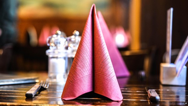 Restaurants in Dinslaken: Was Gästen bei „no shows“ trotz Reservierung droht