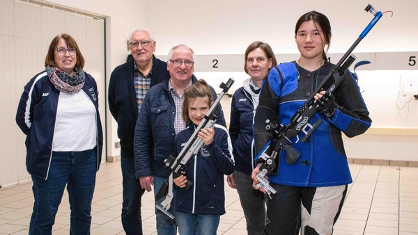 Sportschützen Hünxe: Neues Trainingsgerät für den Schützennachwuchs