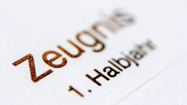 Vergabe der Halbjahreszeugnisse in Dinslaken: 5 Tipps, um Noten zu verbessern