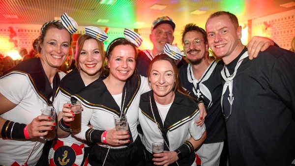 Voerder Karnevalsvereine feiern Maskenball: Das waren die Höhepunkte des Abends