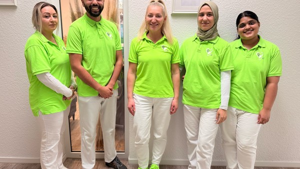 Altenpfleger aus Marokko und Indien: Neue Wege gegen den Fachkräftemangel in NRW