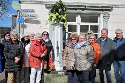Aus Liebe zur Heimat: Darum hat die Wöllepump eine Osterkrone auf