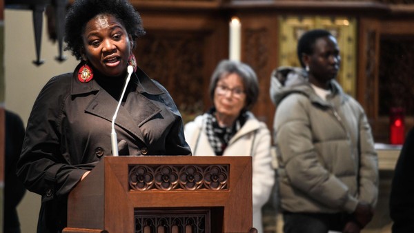 Bericht über Rassismus in Dinslaken: Mutter geohrfeigt und als „Affe“ beschimpft