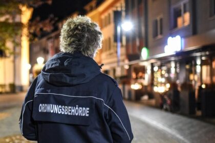 Dinslaken: Was ist wichtiger – Geld sparen oder öffentliche Sicherheit?