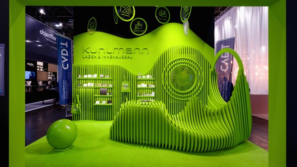 Dinslakener Unternehmen gewinnt Preis – was das für die Inhaberin bedeutet