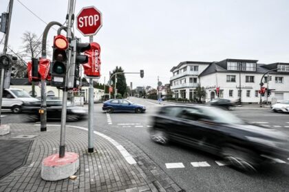 Kamin-Abriss in Voerde: Ärger an der Rahmstraße – „Unfallgefahr gesteigert“