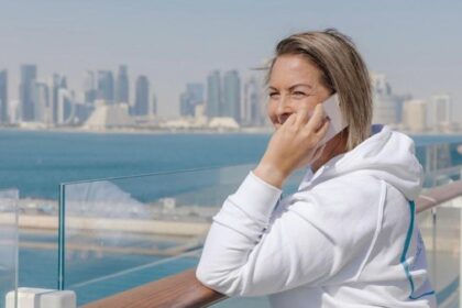 Krieg im Iran: Dinslakenerin sitzt auf Kreuzfahrtschiff in Doha fest